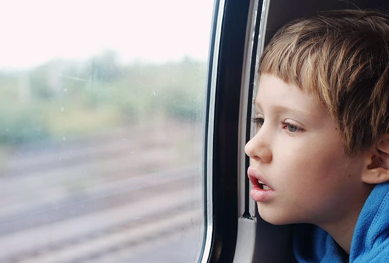 Travelling by car with children with autism