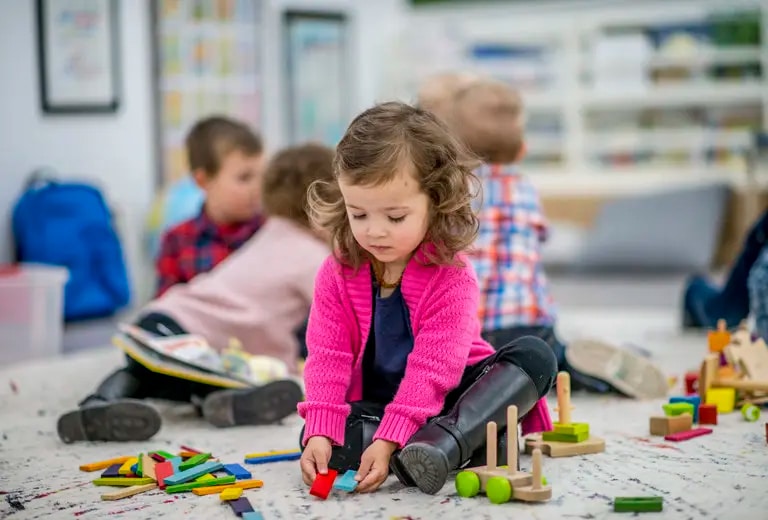 Niños en la cocina: peligro - Fundación MAPFRE